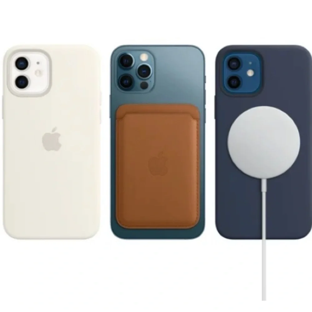 Apple iPhone 16 Pro Max Silicone Case - Black MagSafe